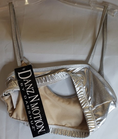 DanzNmotion by Danshuz Women's Metallic Bra Top SILVER : :  Clothing, Shoes & Accessories